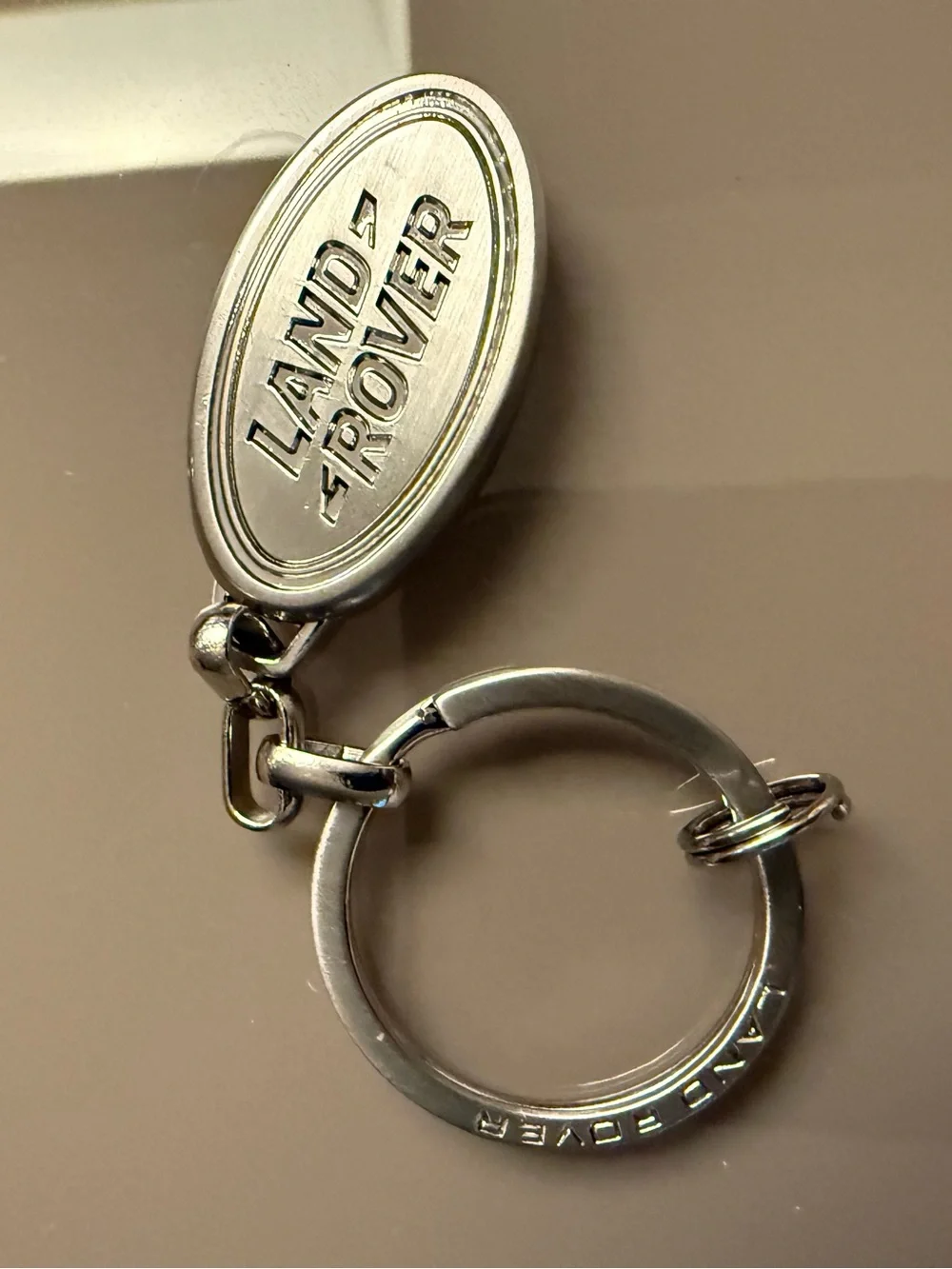 NEW Land Rover Oval Logo Silver Metal Keyring Keychain Genuine